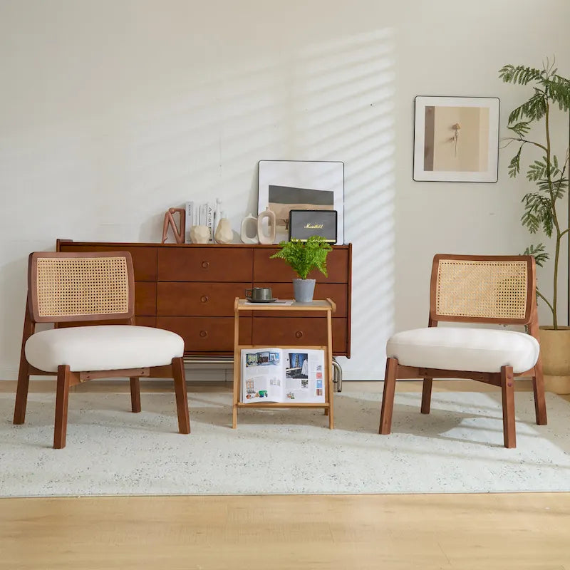 Fauteuil moderne beige avec dossier tissé, cadre en bois robuste