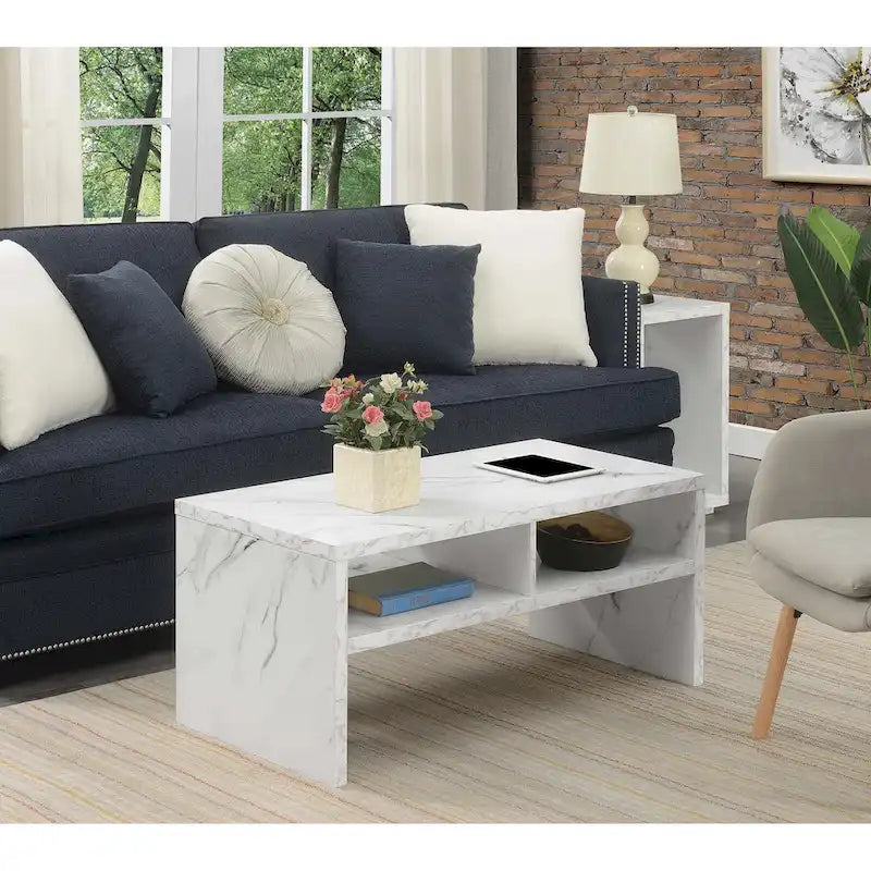 Table basse de luxe avec étagères