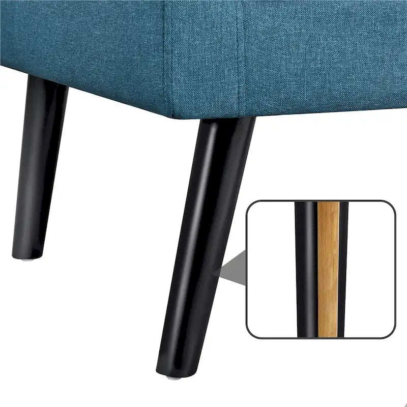 Fauteuil en tissu capitonné avec pieds en bois d'hévéa